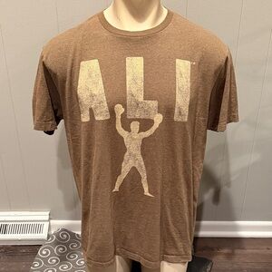 Z Muhammad Ali Streetwear Casual Classic Brown Graphic T-Shirt Bold Print
